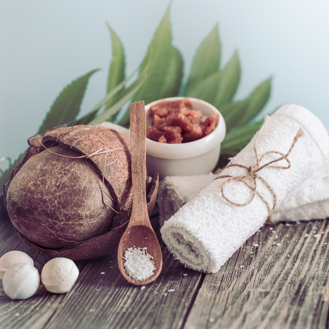 The Benefits of Coconut Wax and Wood Wick Candles